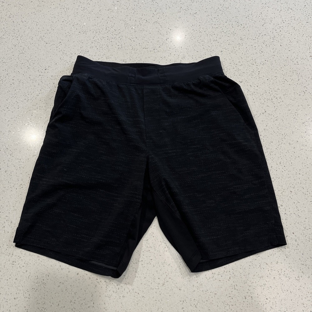 Lululemon Men's Black Athletic 9"inseam Shorts M Drawstring Pockets‎ Stretch